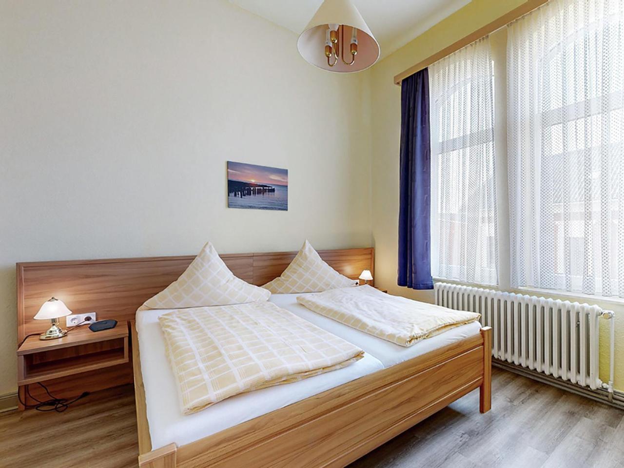 Hotel Graf Waldersee Borkum Esterno foto